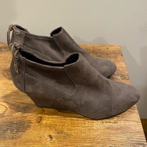 CL by Laundry Dark Brown Suede Wedges